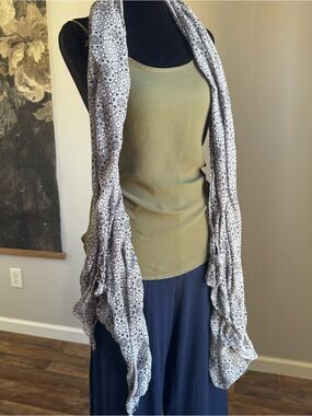 Patterned Lightweight Scarf